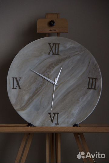 Часы из эпоксидной смолы