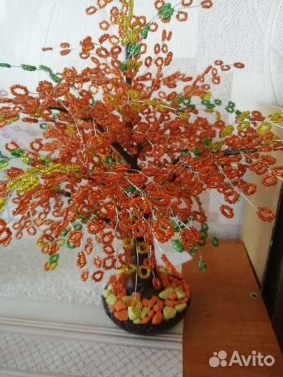 Дерево из бисера