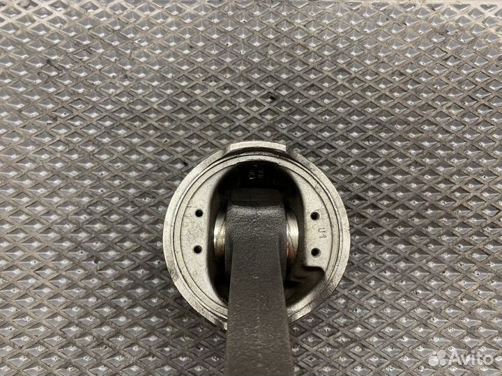 Поршень с шатуном Iveco EuroCargo