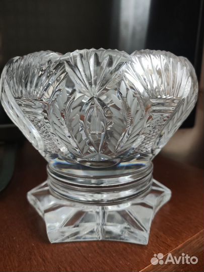 Хрустальная ваза