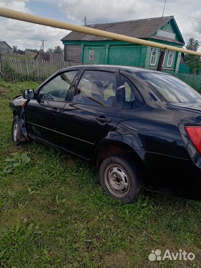 LADA Granta 1.6 МТ, 2012, битый, 250 000 км