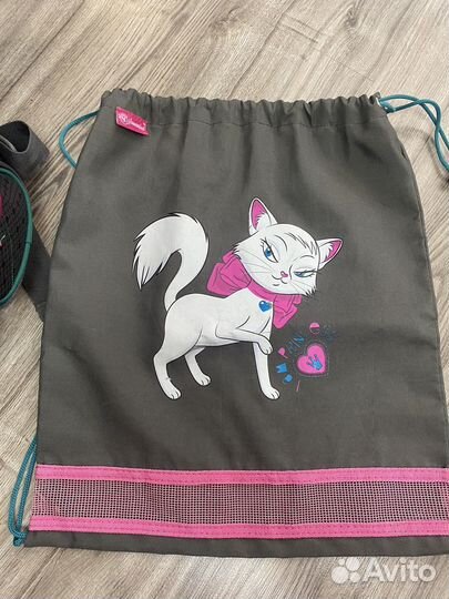 Рюкзак Hummingbird для девочки ортопедический