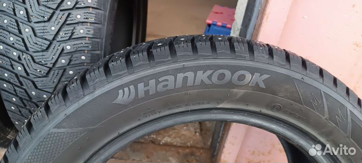 Hankook Winter I'Pike 205/55 R16