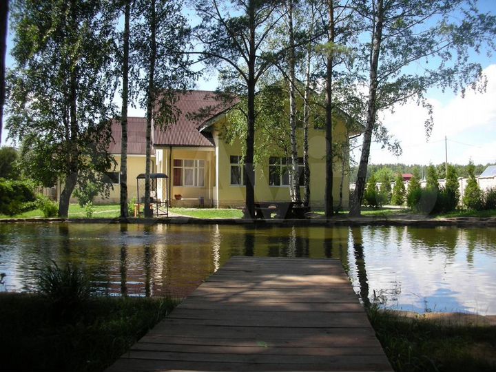 Коттедж 440 м² на участке 75 сот.