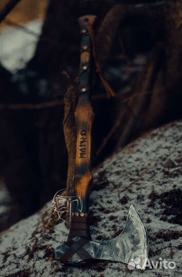 Кованый топор ручной работы Варяг