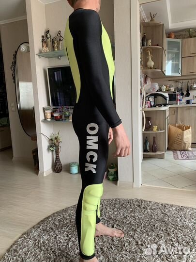 Конькобежный комбинезон