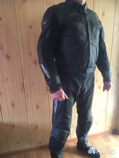 Мотокомбинезон кожаный раздельный