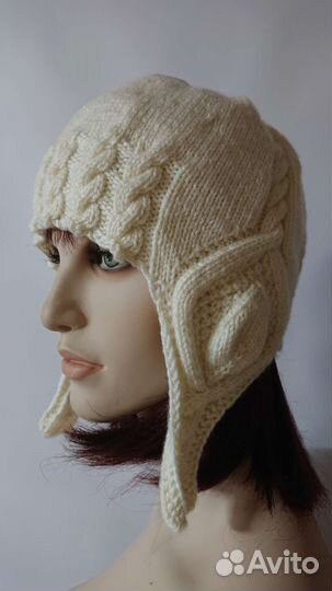 Шапка-шлем женская ручной работы