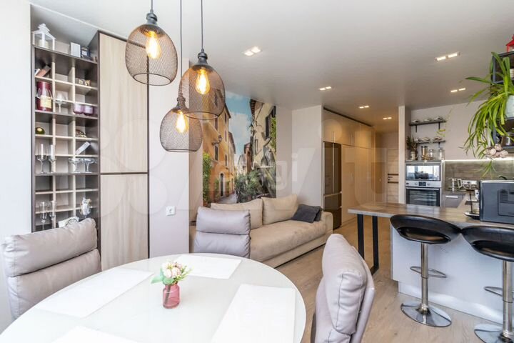 2-к. квартира, 71,5 м², 8/9 эт.