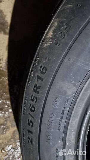 DoubleStar Maximum DH08 215/65 R16 98H