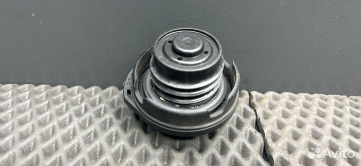 Пробка топливного бака Audi A6 C6 2005 1J0201553