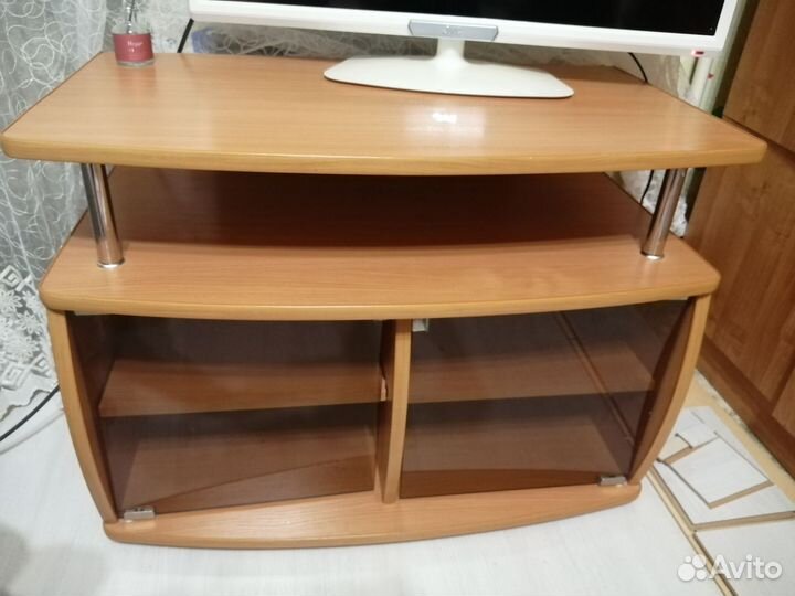 Тумбочка под телевизор
