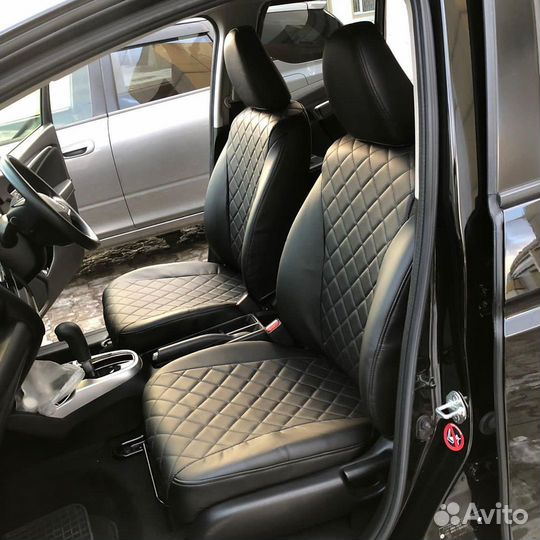 Чехлы на Honda Fit 3