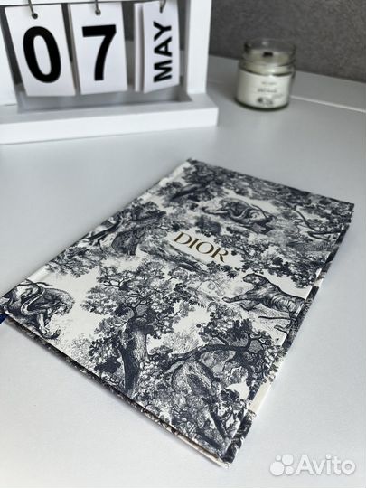 Блокнот dior ежедневник