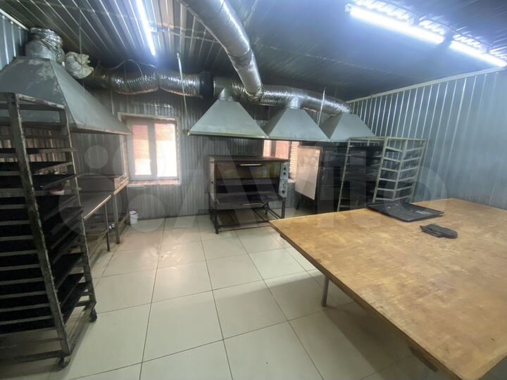 Свободного назначения, 300 м²