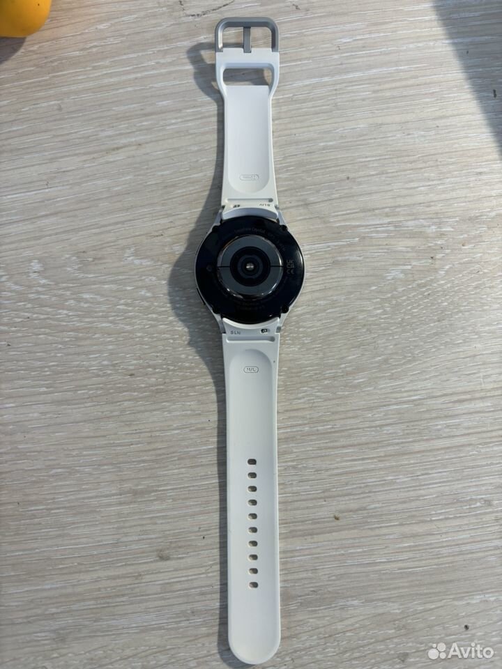 Часы Galaxy Watch 5