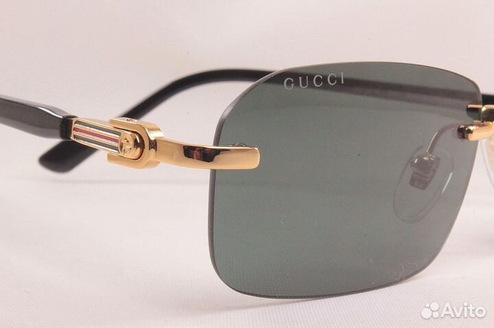 Солнцезащитные очки Gucci GG1221