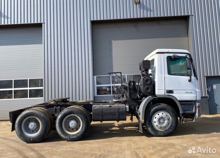 Pазбираем грузовик Mercedes-Benz Actros mpiii 2009