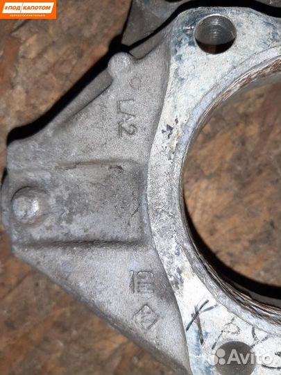 Кулак передний левый Chevrolet Cruze рест