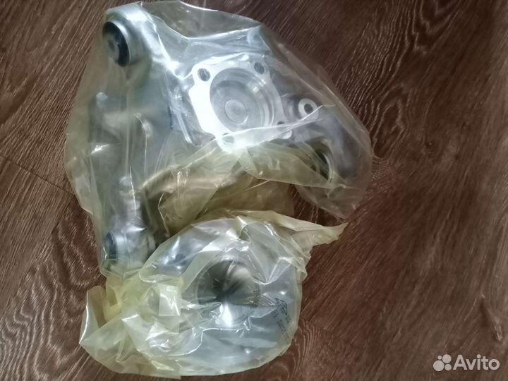 Мерседес царфа L,кулак A246 350 3541,A246 3340006