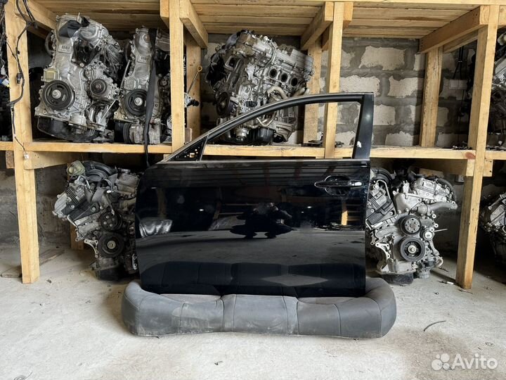Передняя левая дверь Toyota camry v40