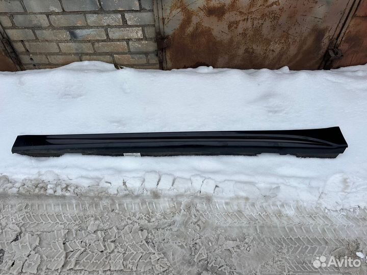 Продам левый М-порог на бмв F30/31/LCI