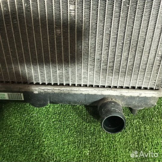 Радиатор охлаждения двигателя Hyundai Grand Starex