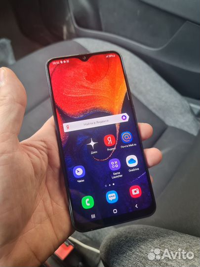 Samsung Galaxy A50, 4/64 ГБ