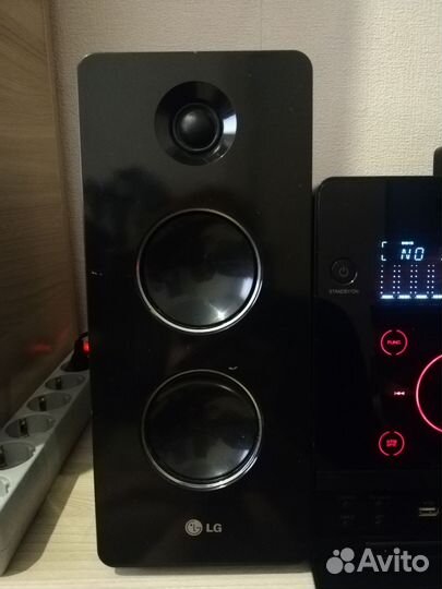 Музыкальный центр LG