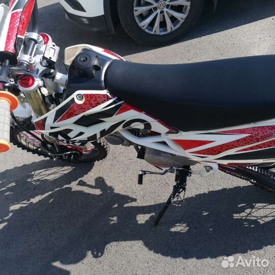 Продам питбайк kayo 140