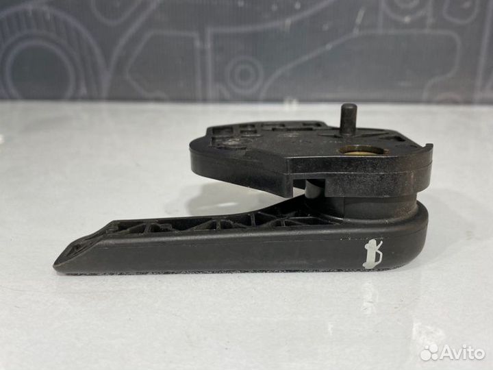 Ручка открытия капота Ford Explorer U251 4.6L 3V