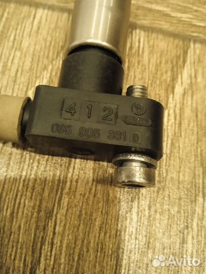 Датчик положения коленвала Audi 100,200 C3, A4, A6