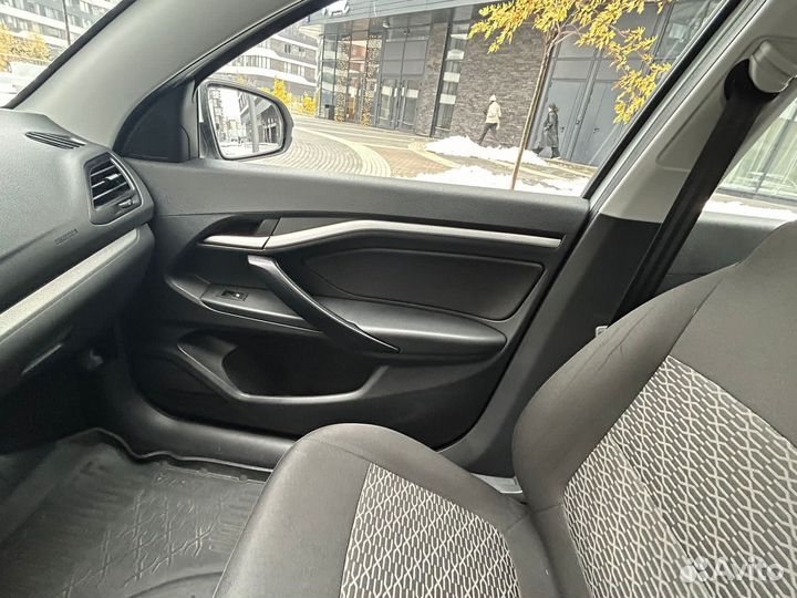 LADA Vesta 1.8 AMT, 2019, 19 000 км