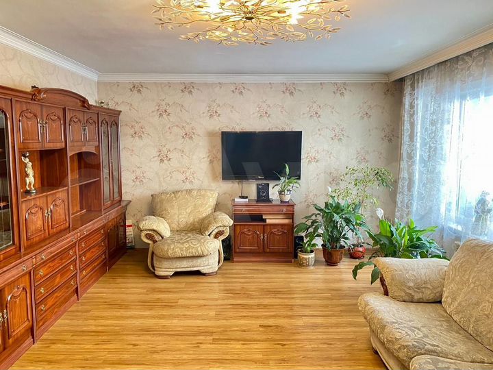 4-к. квартира, 103 м², 3/9 эт.