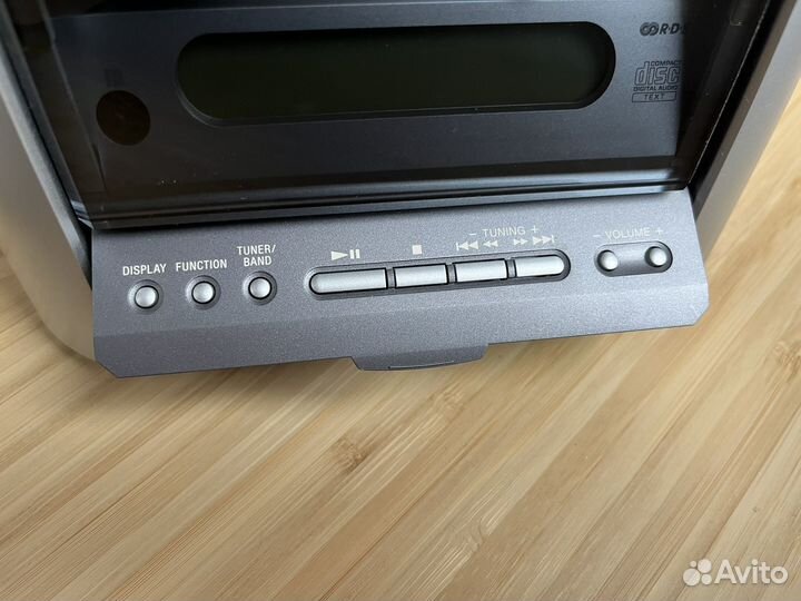 Музыкальный центр sony