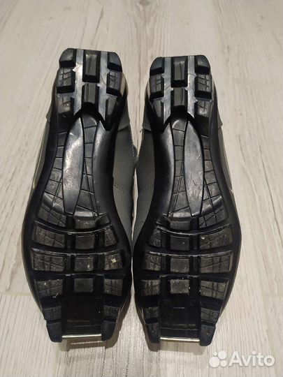 Лыжные ботинки 38 размер