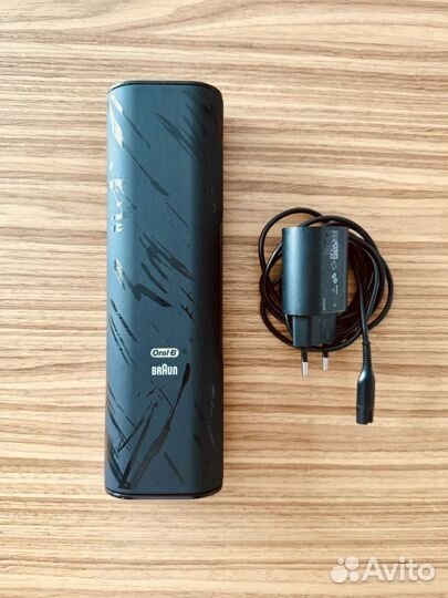 Зарядный футляр для зубной щетки Oral b