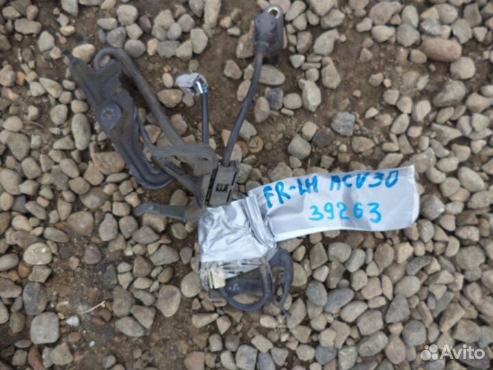 Датчик abs передний левый Toyota Camry ACV30