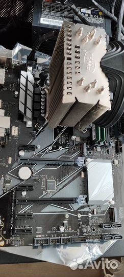 Материнская плата с процессором i5 8600k и памятью