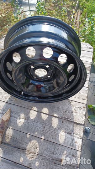 Штампованный диск r 16