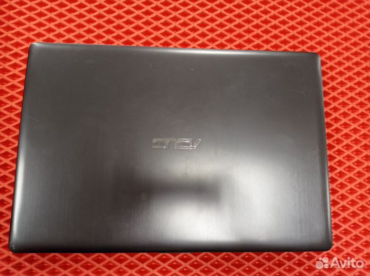 Ноутбук Asus i3-4010U/4Gb/240Gb (148)