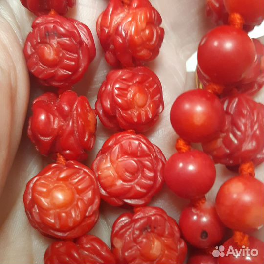 Бусы коралл резной