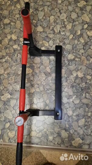 Турник на дверной косяк