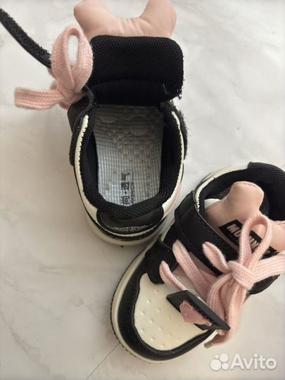 Кроссовки детские