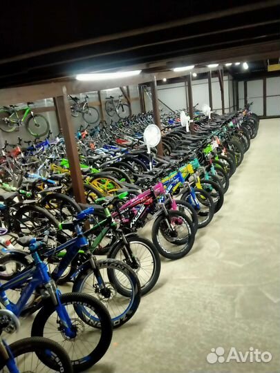 Велосипеды очень огромный выбор в одном месте