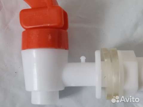 Кран для емкости