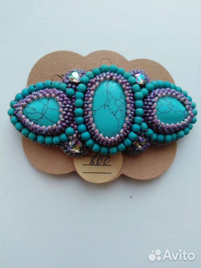 Заколки ручной работы из камней и бисера