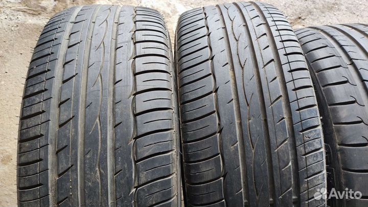 Gremax Capturar CF19 225/45 R18