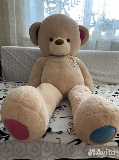 Большой мягкий медведь