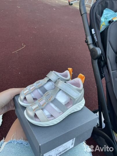 Ecco босоножки 25